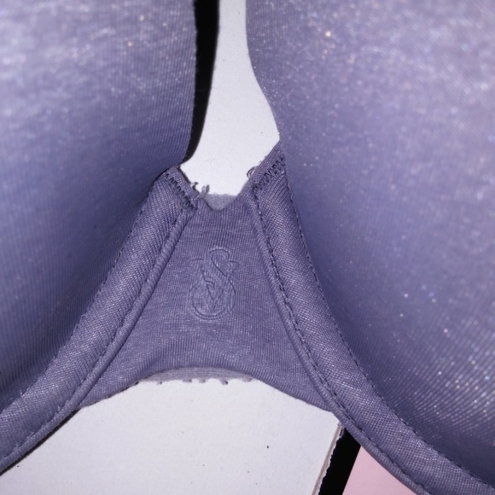 Victoria Secret Bra - Picture 4 of 6